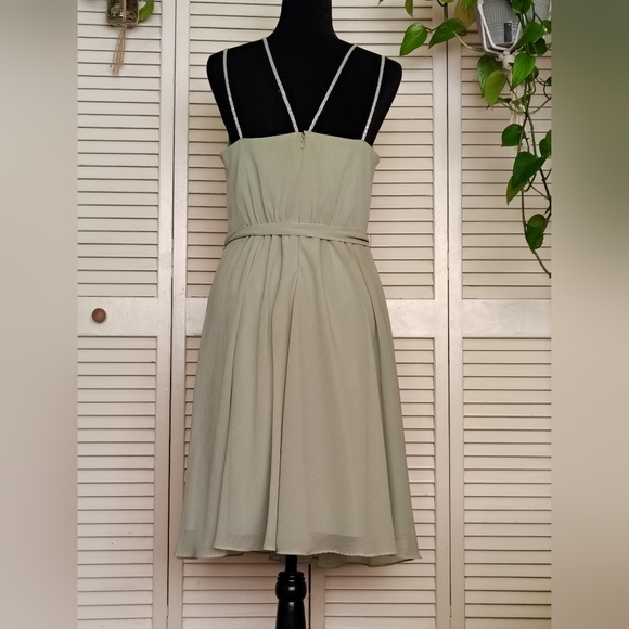 David's Bridal Light Mint Green Pleated Midi Dress Size 10 – Like New - Picture 4 of 13